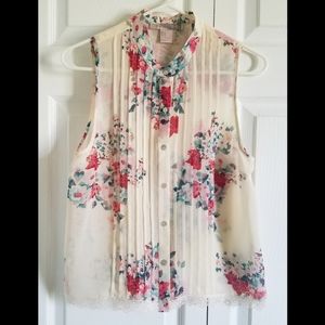 Forever 21 Ivory Floral Blouse Sheer Pleated Small